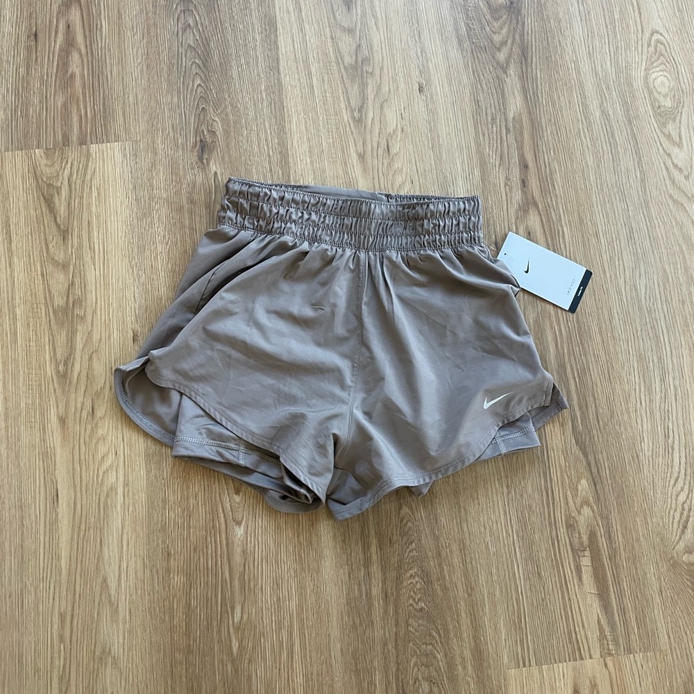 Nike Dri-FIT High-Waisted 3" 2-in-1 Shorts